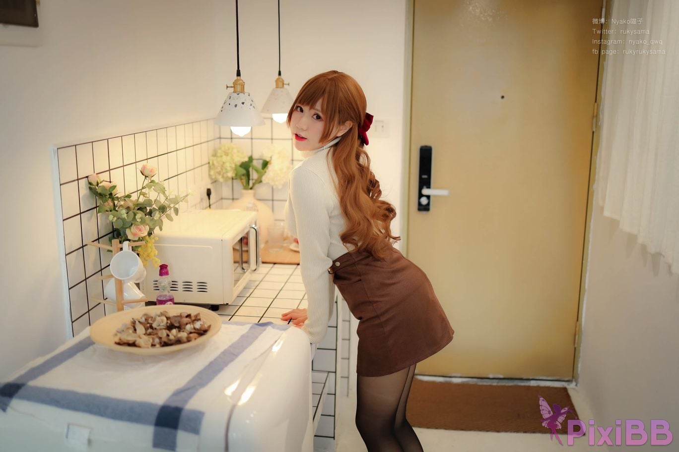 Coser Nyako PixiBB.COM 001.JPG