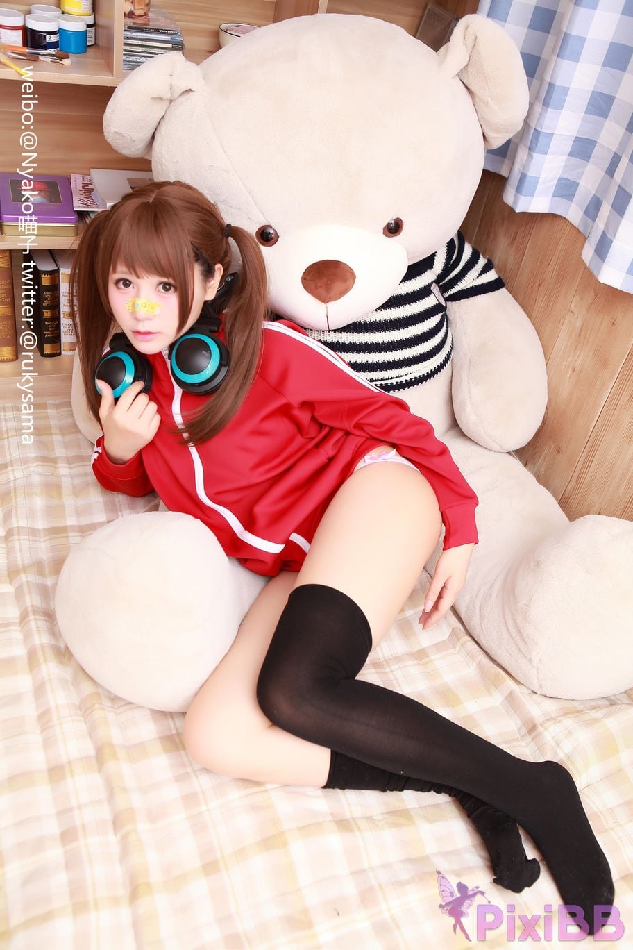 Coser Nyako PixiBB.COM 010.JPG