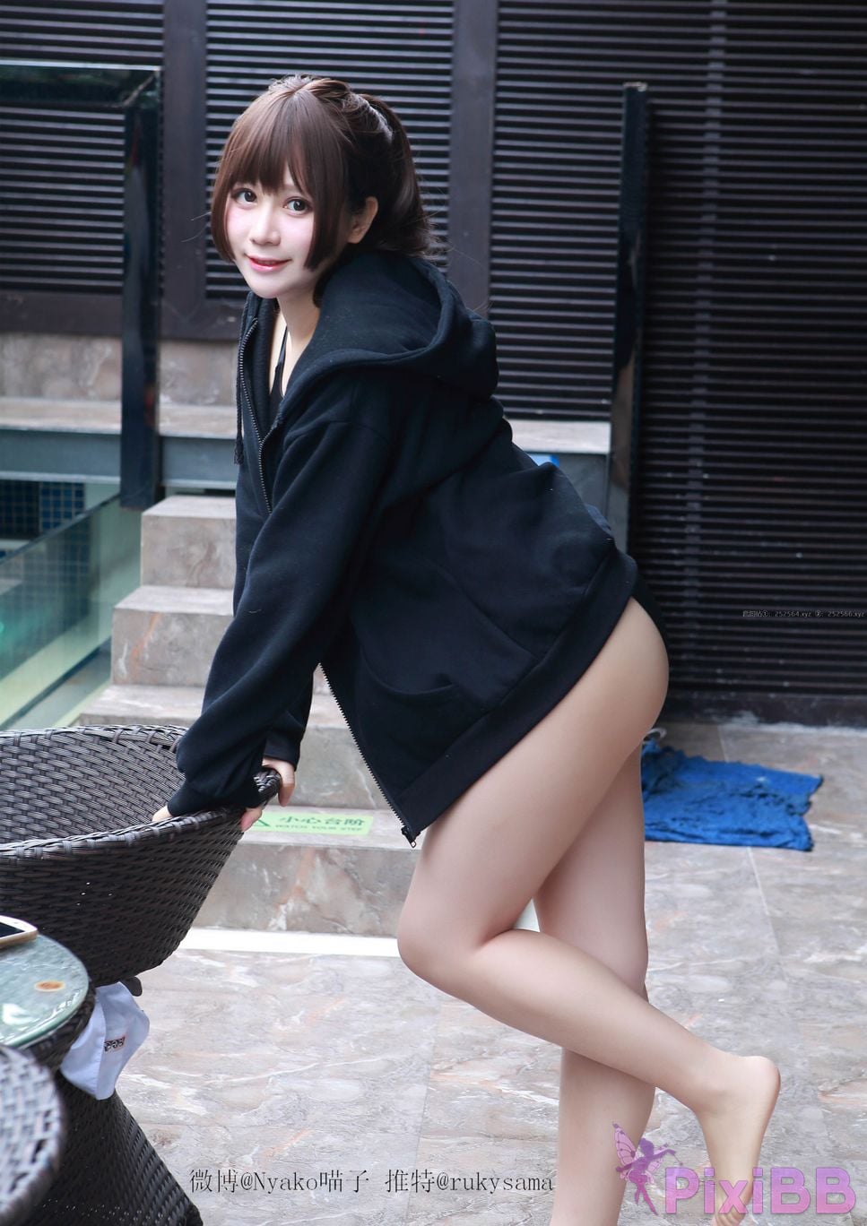 Coser Nyako PixiBB.COM 028