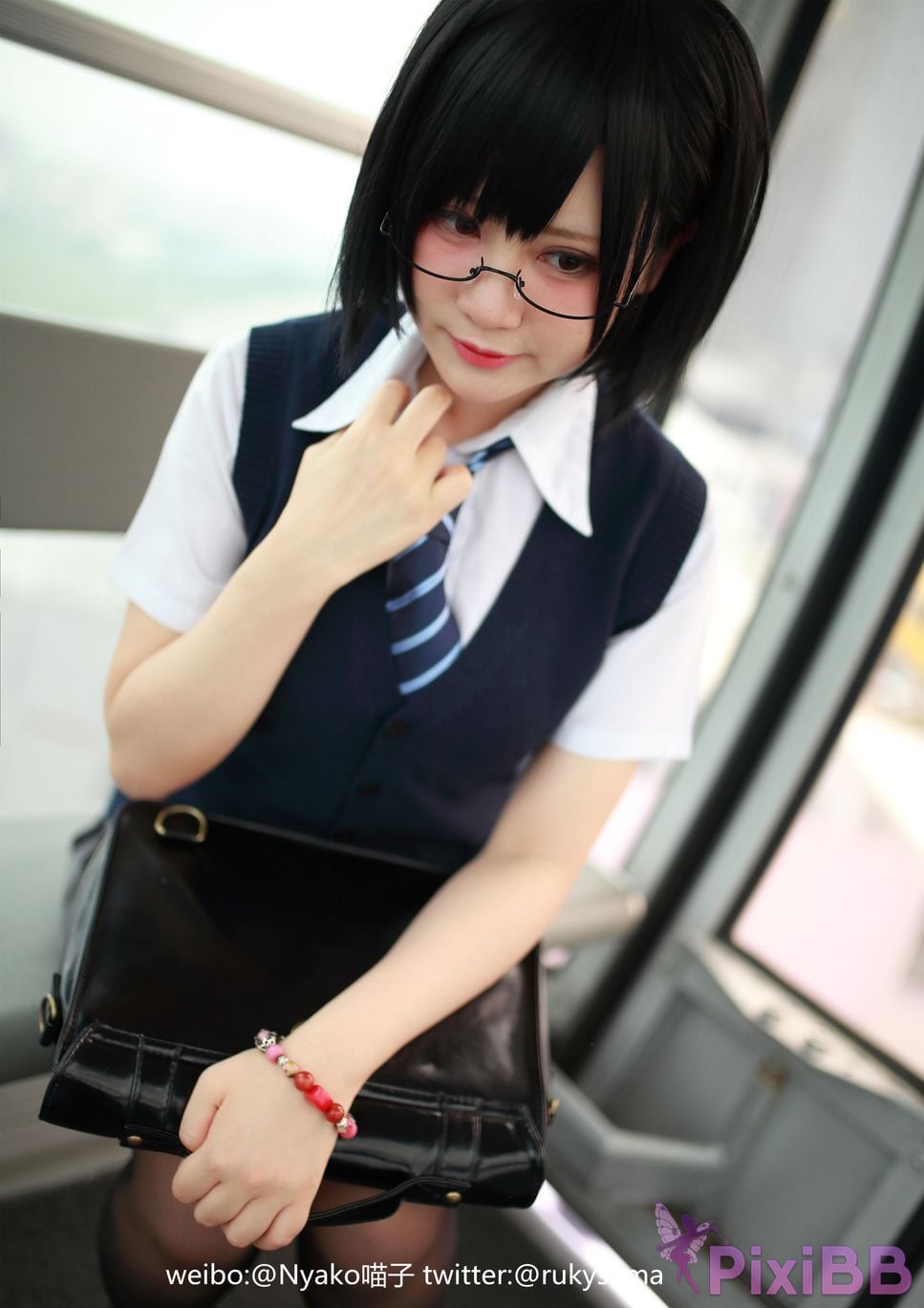 Coser Nyako PixiBB.COM 041