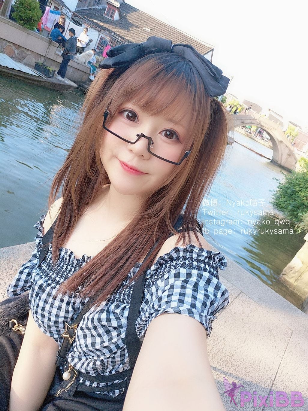 Coser Nyako PixiBB.COM 006.JPG
