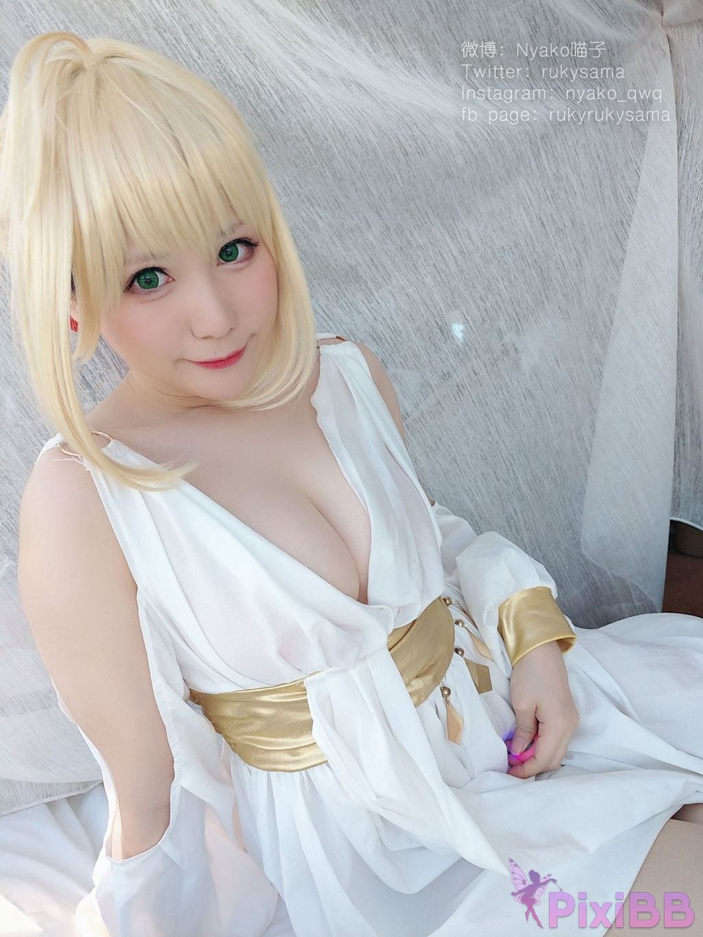 Coser Nyako PixiBB.COM 180.JPG
