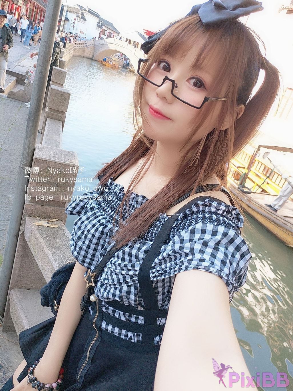 Coser Nyako PixiBB.COM 206.JPG