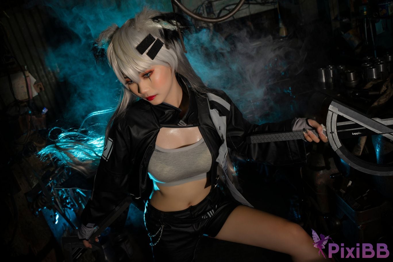 Cosplayer Miinmeow Lappland PixiBB.COM 003