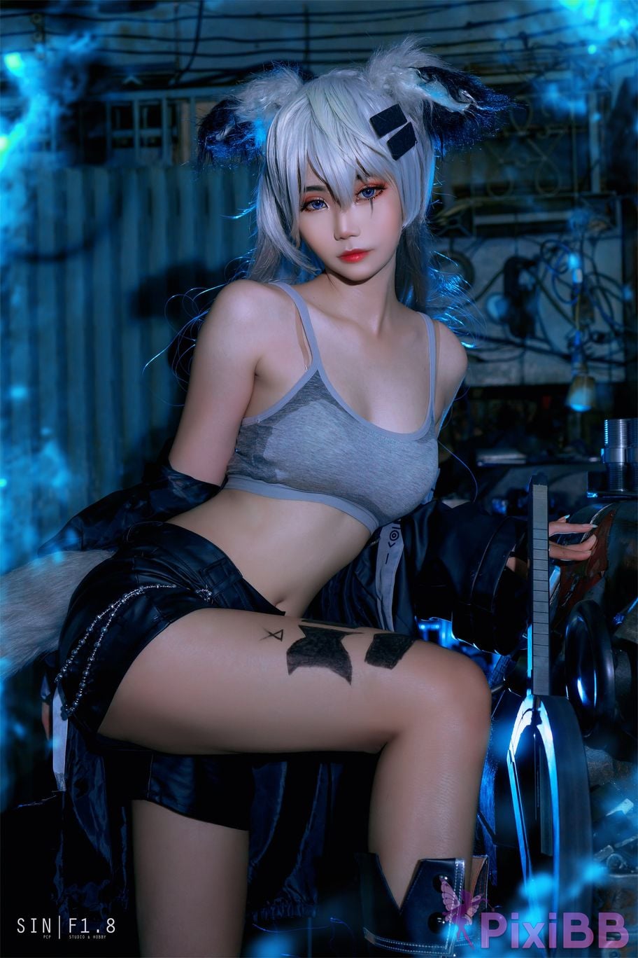 Cosplayer Miinmeow Lappland PixiBB.COM 010