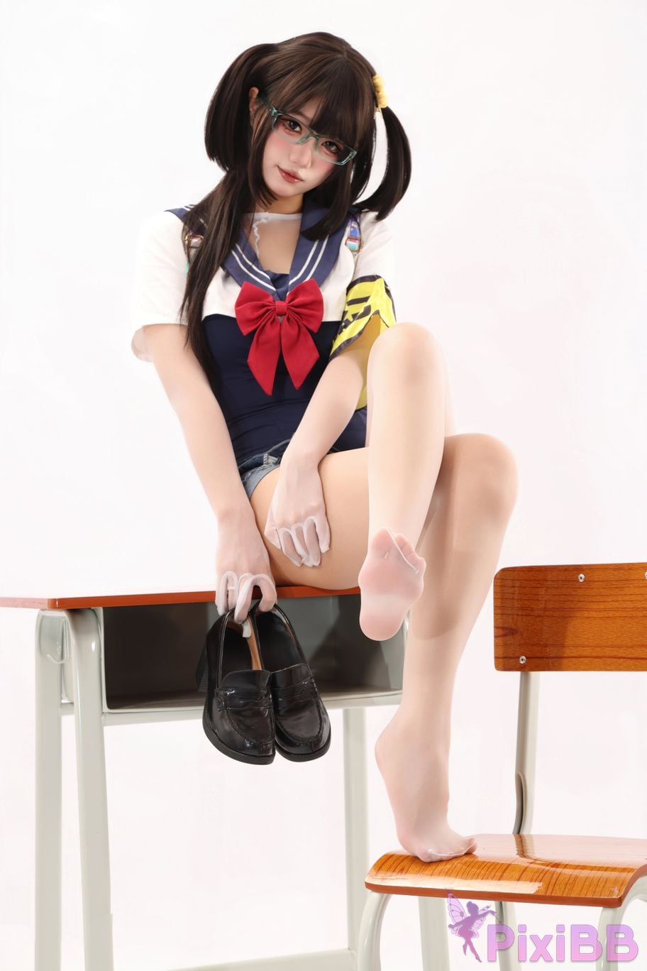 Cosplayer Qiqi be good Discipline Committee Siamese white silk dead stock water PixiBB.COM 006