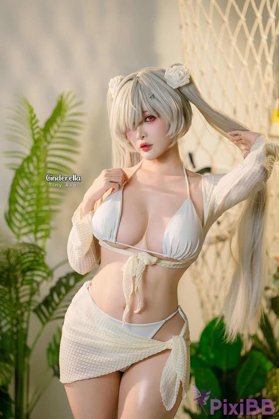 Cosplayer Tiny Asa Cinderella Crystal Wave NIKKE Glaze waves PixiBB.COM 001