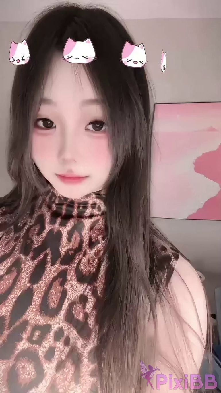 OtherXXX small fish Kuaishou sweet young girl Show your face and dance naked PixiBB.COM 036