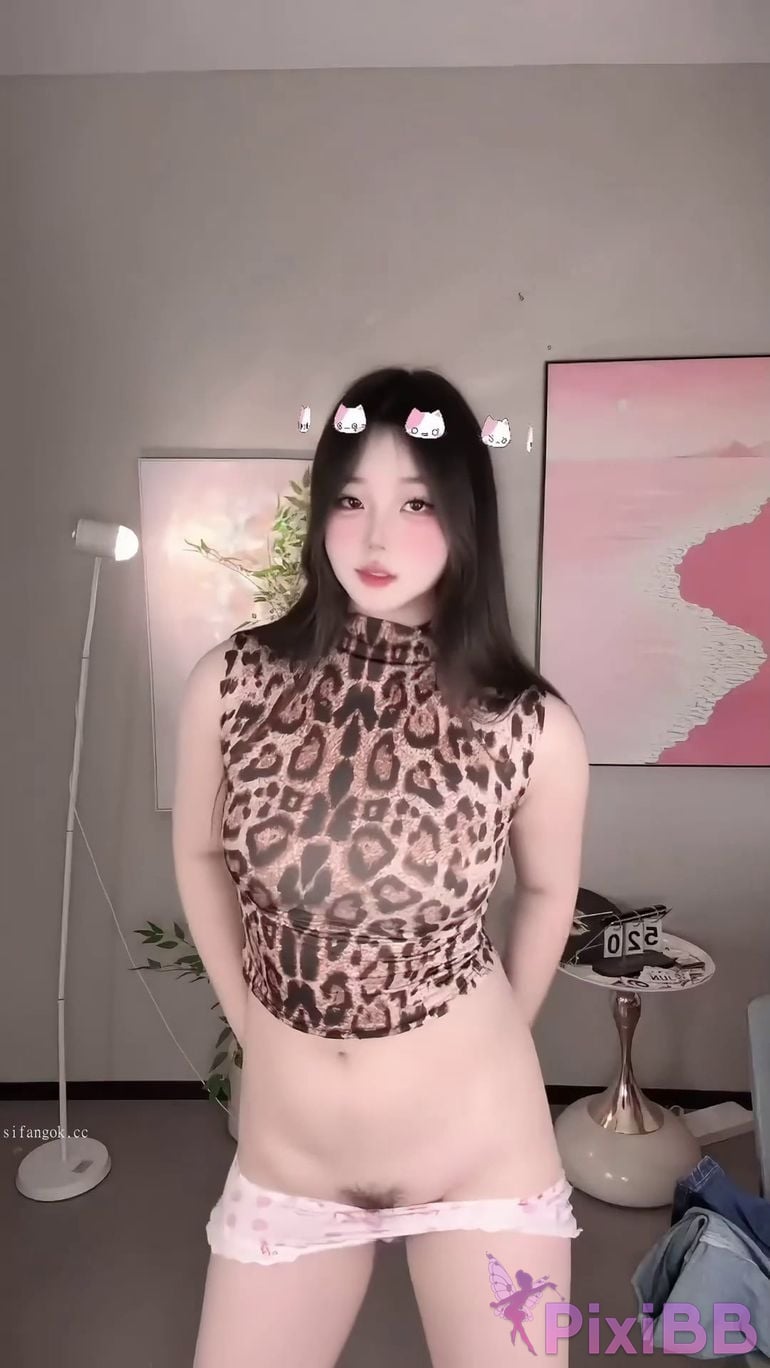 OtherXXX small fish Kuaishou sweet young girl Show your face and dance naked PixiBB.COM 040