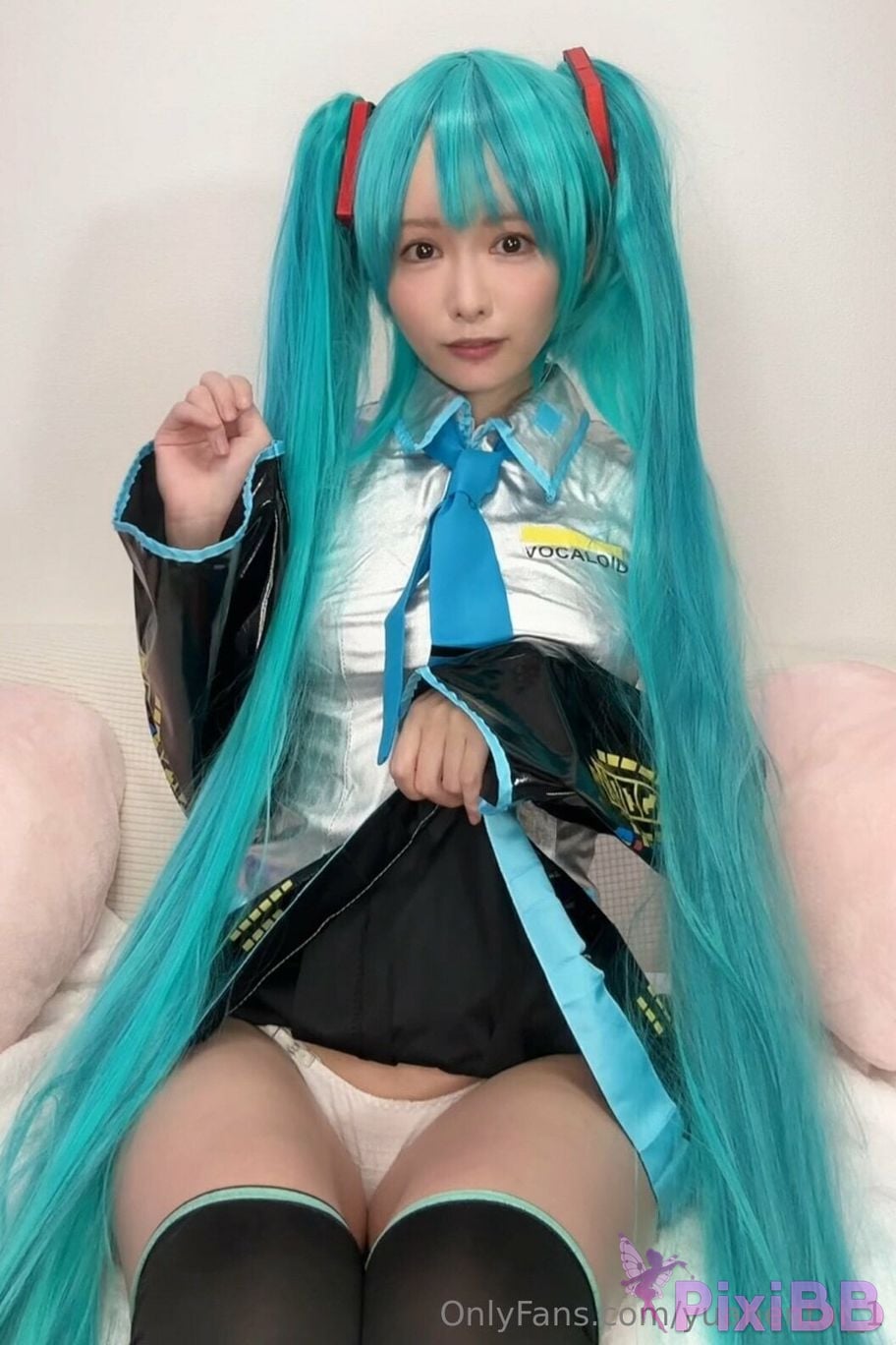 Yuahentai Hatsune Miku PixiBB.COM 8