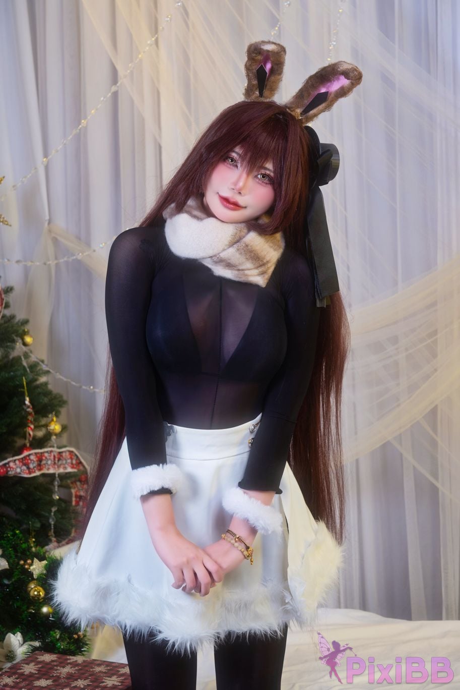 Cosplayer Miinmeow Noir PixiBB.COM 001