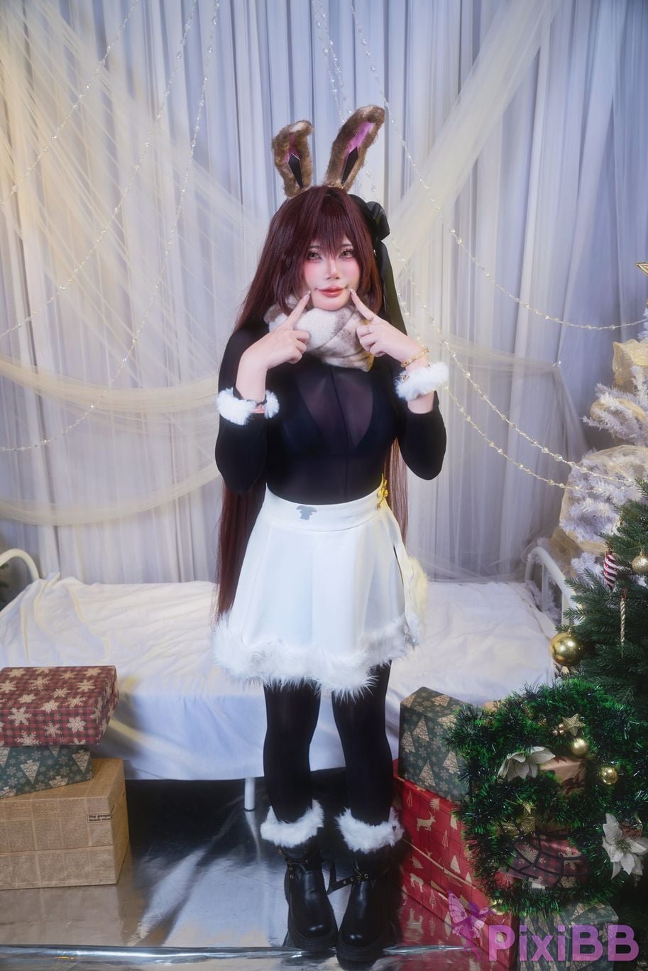 Cosplayer Miinmeow Noir PixiBB.COM 002