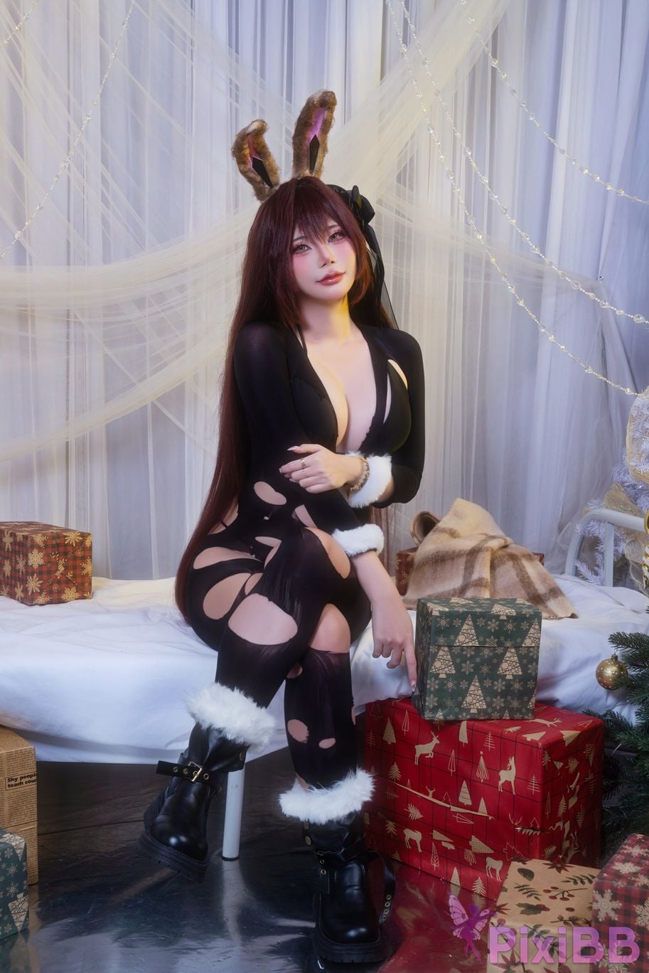 Cosplayer Miinmeow Noir PixiBB.COM 019