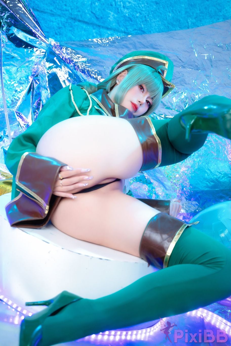 Cosplayer Miinmeow Kiwi Araga PixiBB.COM 011