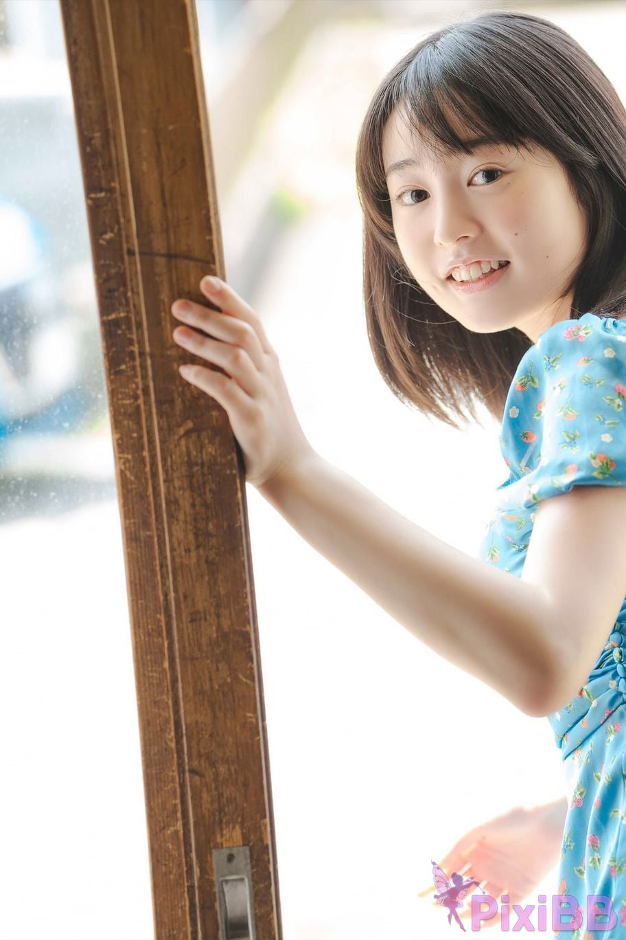 Japanese Idol Miu Shirahama Beautiful Rabbit FRIDAY Digital Photo Album Time for both of you vol.1 PixiBB.COM 055