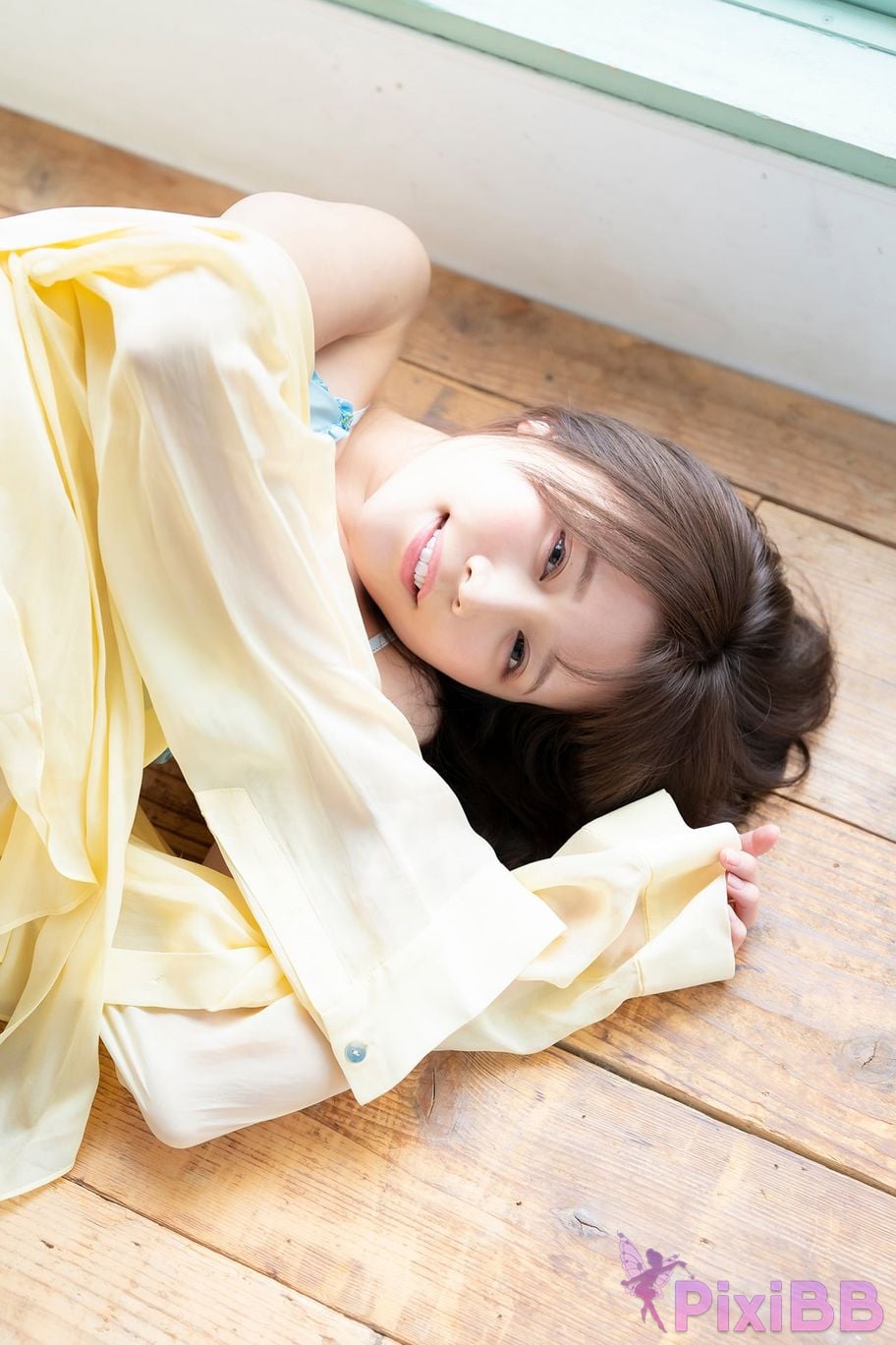 Japanese Idol Yuka Kohinata Kohinabuki FLASH Digital Photo Album SILHOUETTES PixiBB.COM 039