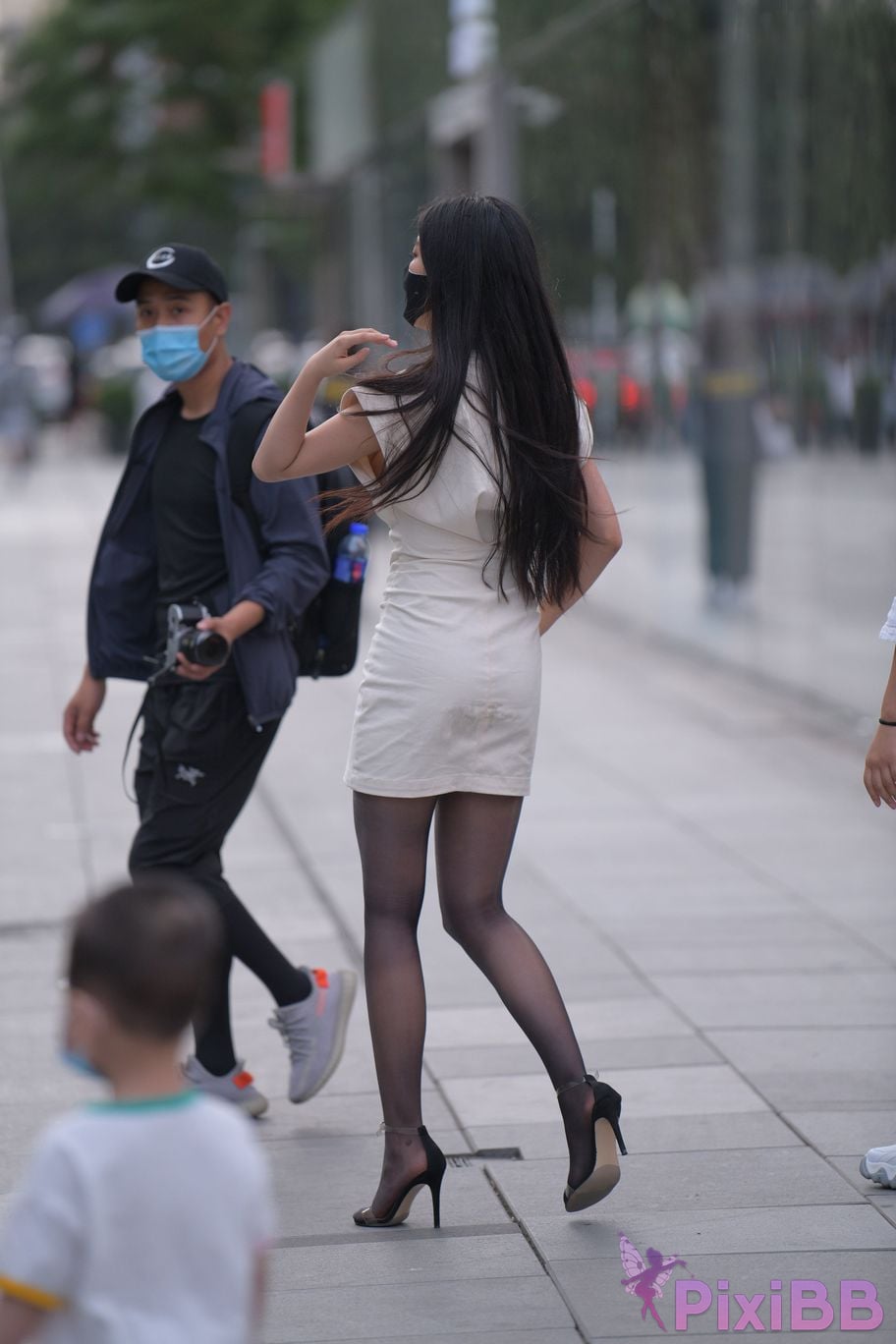 Featured Street Photography Works No.5857 Sexy beauty in black stockings PixiBB.COM 011