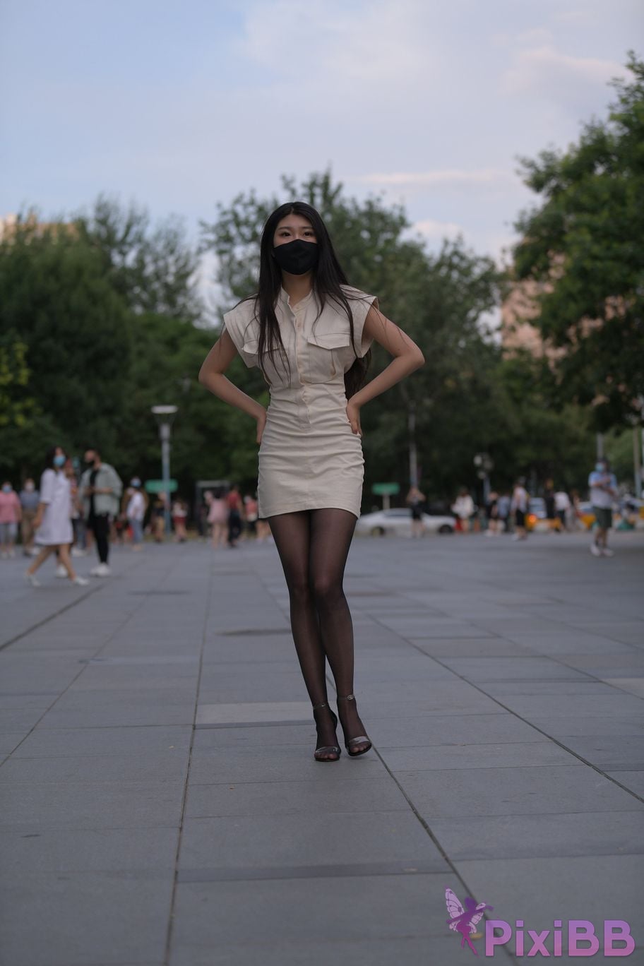 Featured Street Photography Works No.5857 Sexy beauty in black stockings PixiBB.COM 052