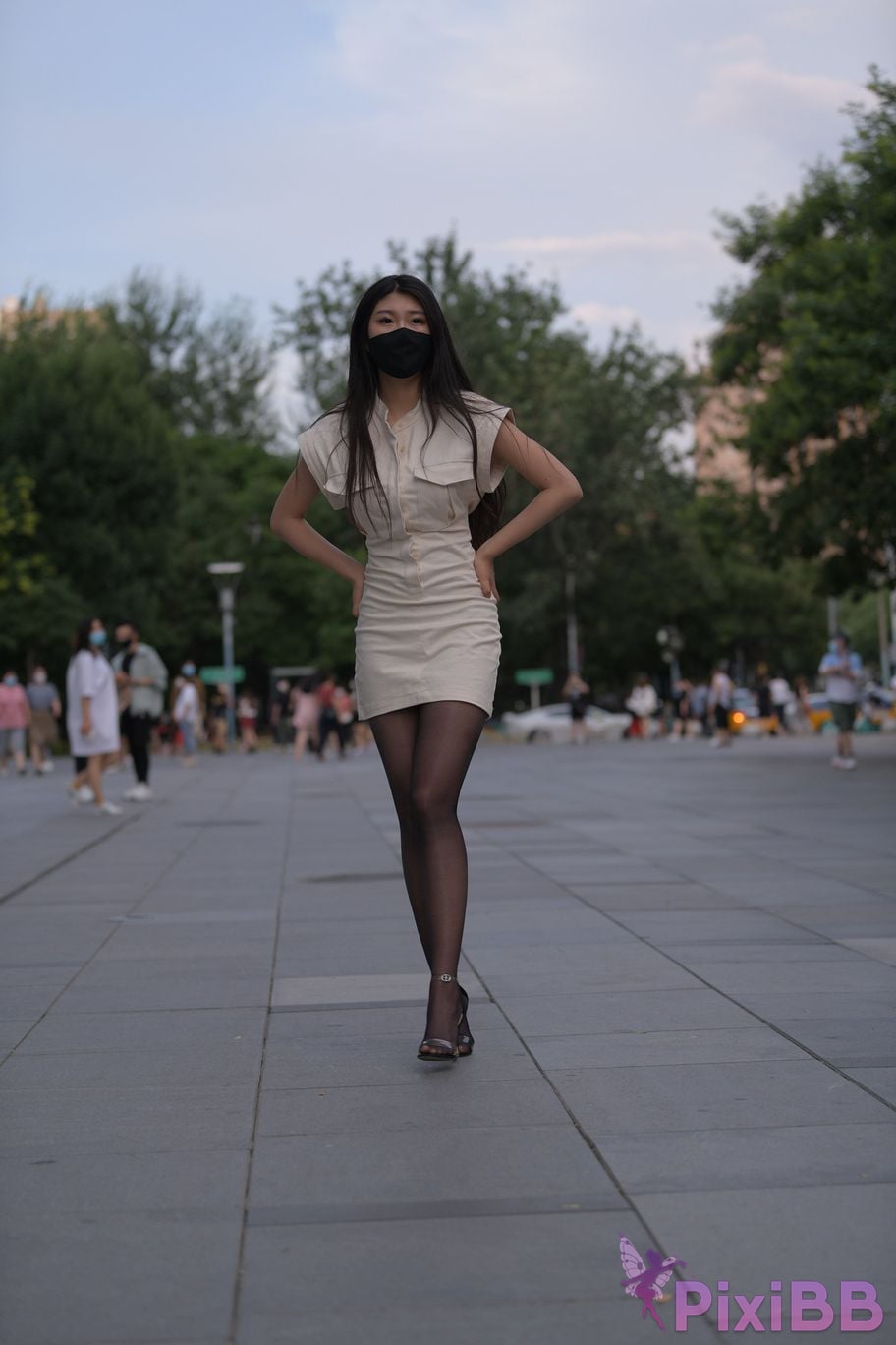 Featured Street Photography Works No.5857 Sexy beauty in black stockings PixiBB.COM 053