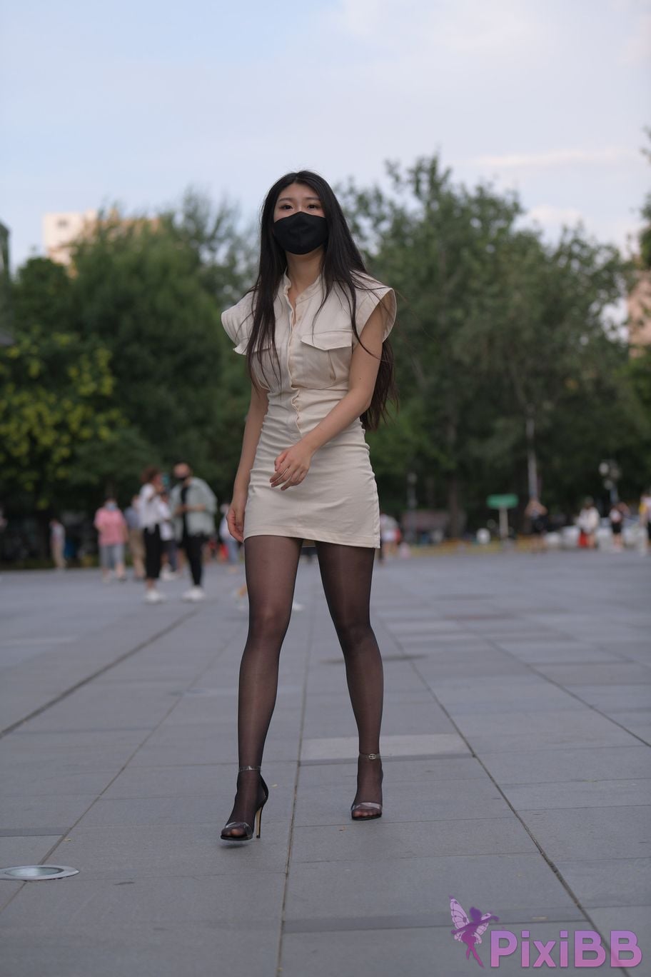 Featured Street Photography Works No.5857 Sexy beauty in black stockings PixiBB.COM 054