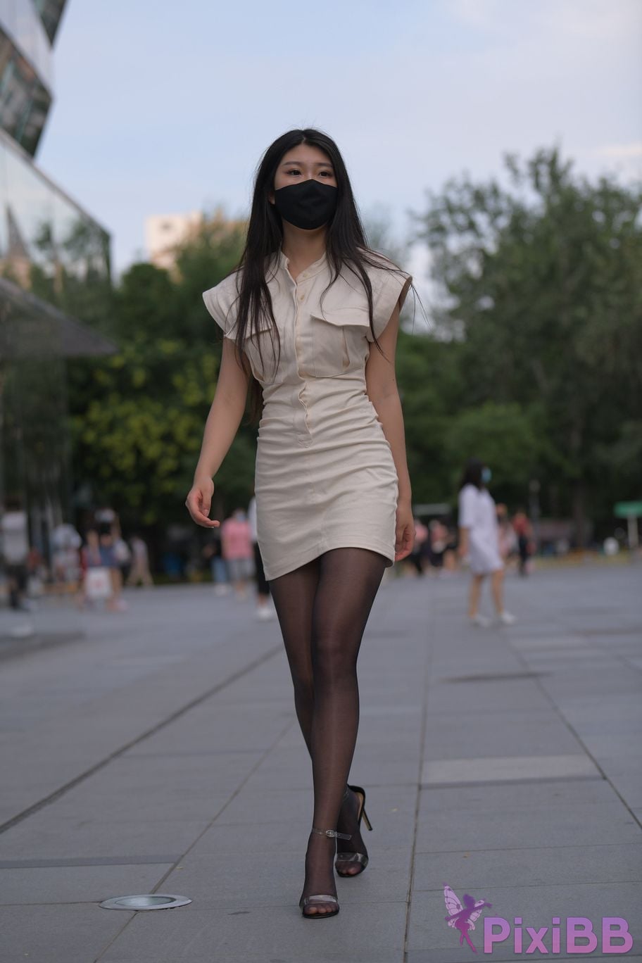 Featured Street Photography Works No.5857 Sexy beauty in black stockings PixiBB.COM 057