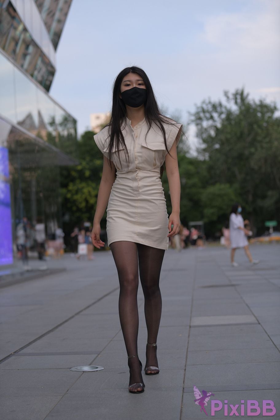 Featured Street Photography Works No.5857 Sexy beauty in black stockings PixiBB.COM 060