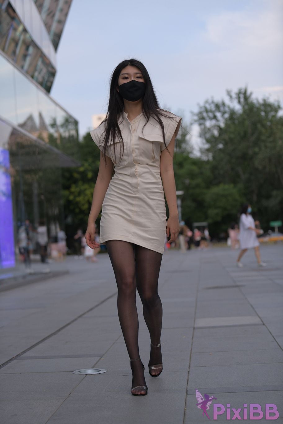 Featured Street Photography Works No.5857 Sexy beauty in black stockings PixiBB.COM 061