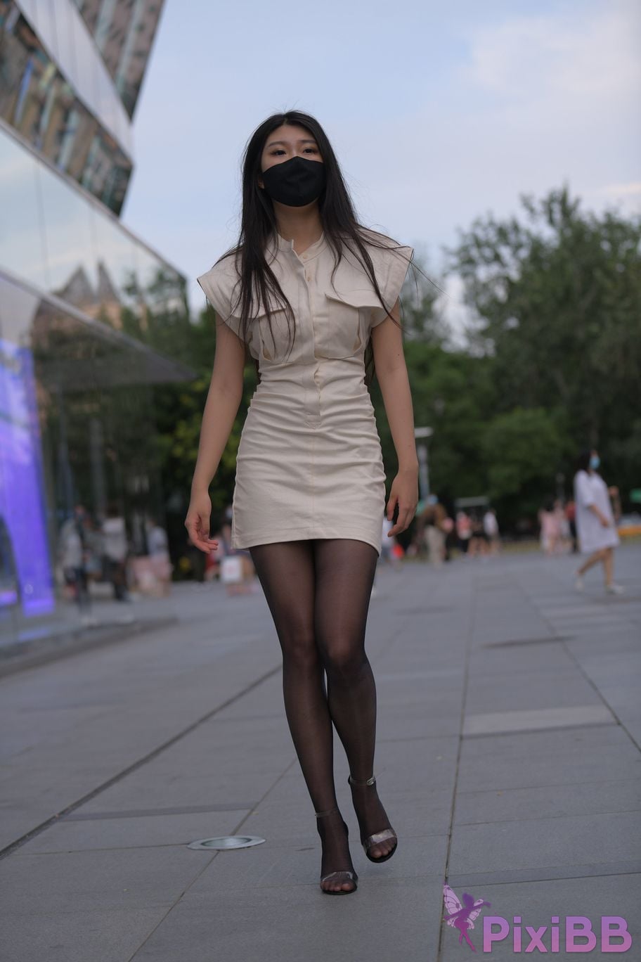 Featured Street Photography Works No.5857 Sexy beauty in black stockings PixiBB.COM 062