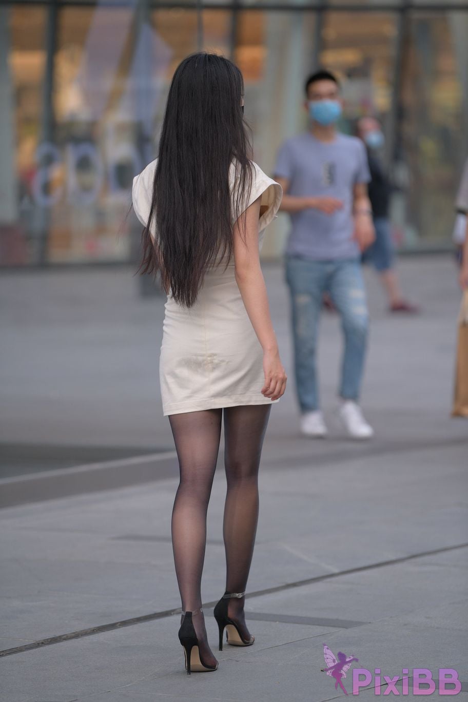 Featured Street Photography Works No.5857 Sexy beauty in black stockings PixiBB.COM 094