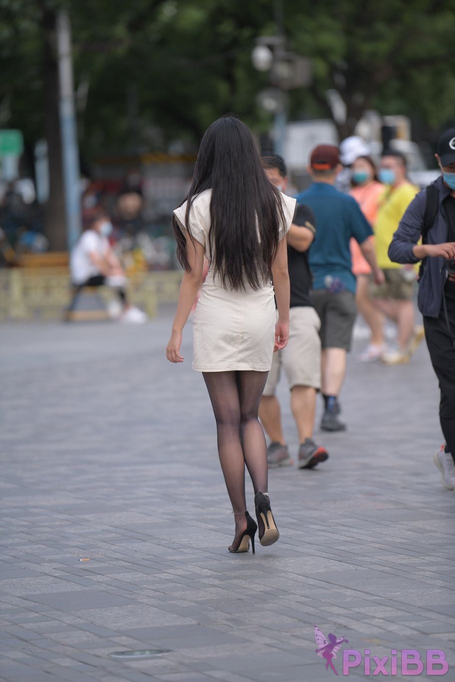 Featured Street Photography Works No.5857 Sexy beauty in black stockings PixiBB.COM 120