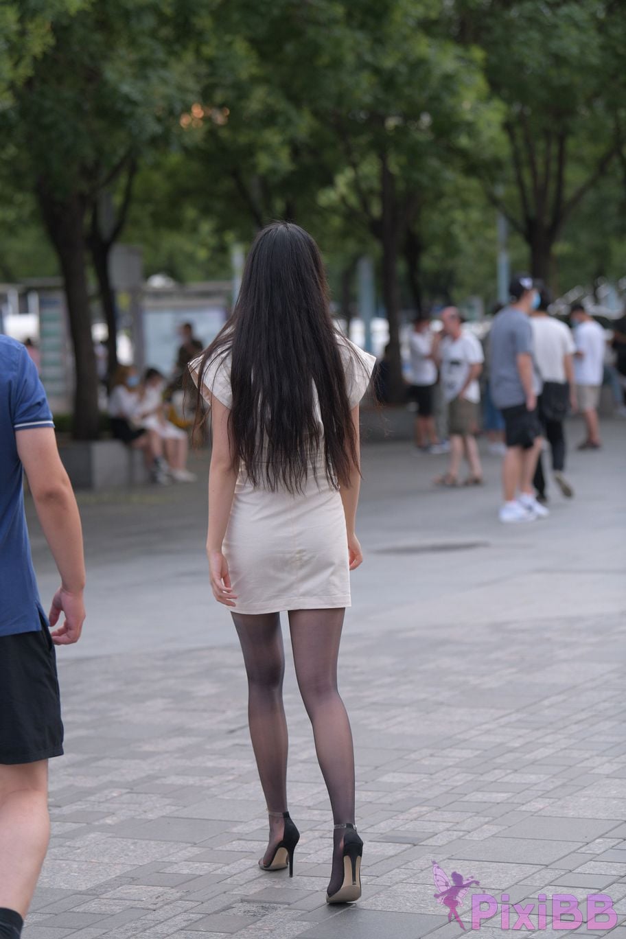 Featured Street Photography Works No.5857 Sexy beauty in black stockings PixiBB.COM 137