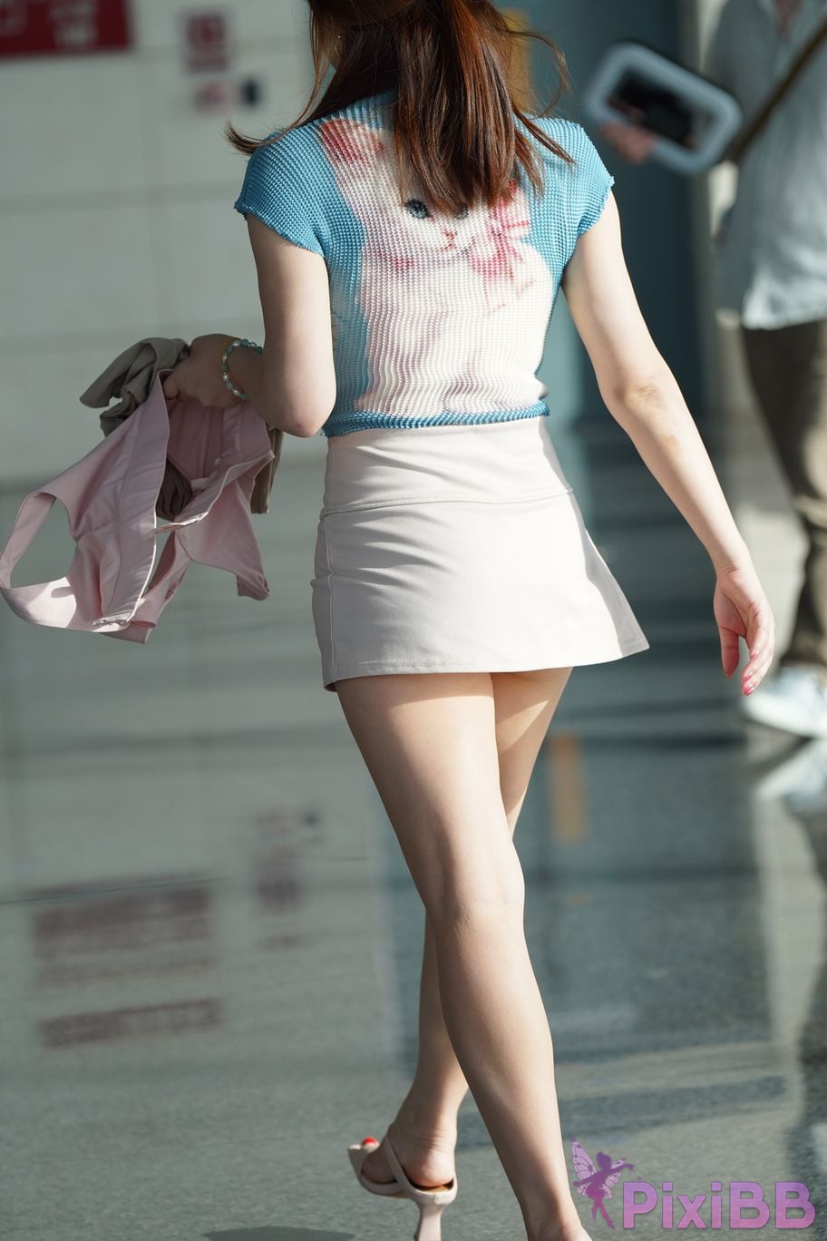 Featured Street Photography Works No.5521 Cutie in short skirt PixiBB.COM 065