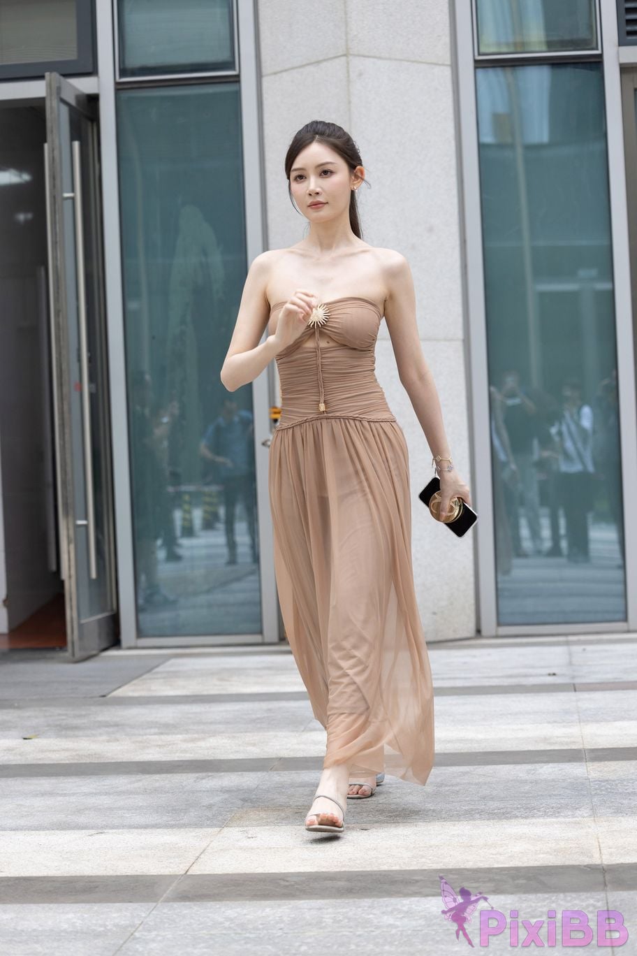 Featured Street Photography Works No.5547 Minmin goddess tube top gauze dress PixiBB.COM 115