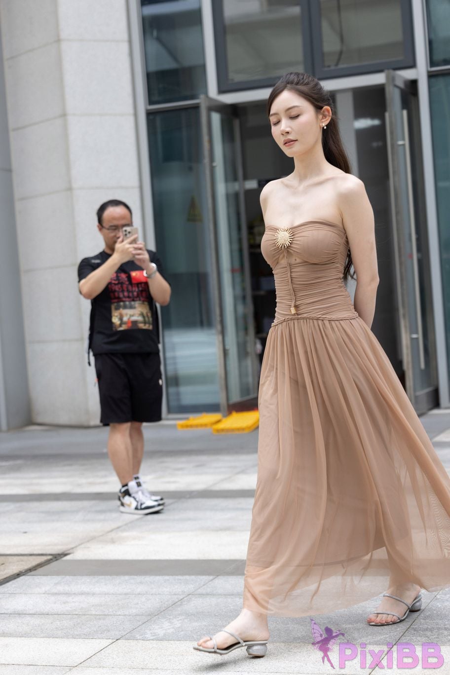 Featured Street Photography Works No.5547 Minmin goddess tube top gauze dress PixiBB.COM 123