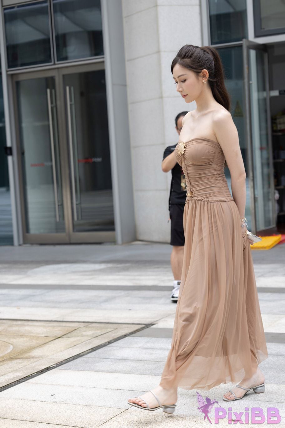 Featured Street Photography Works No.5547 Minmin goddess tube top gauze dress PixiBB.COM 125