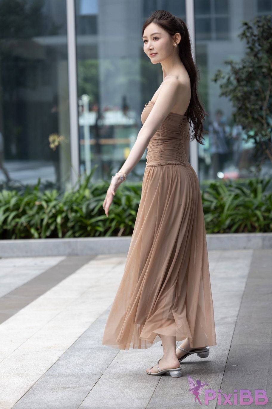 Featured Street Photography Works No.5547 Minmin goddess tube top gauze dress PixiBB.COM 143