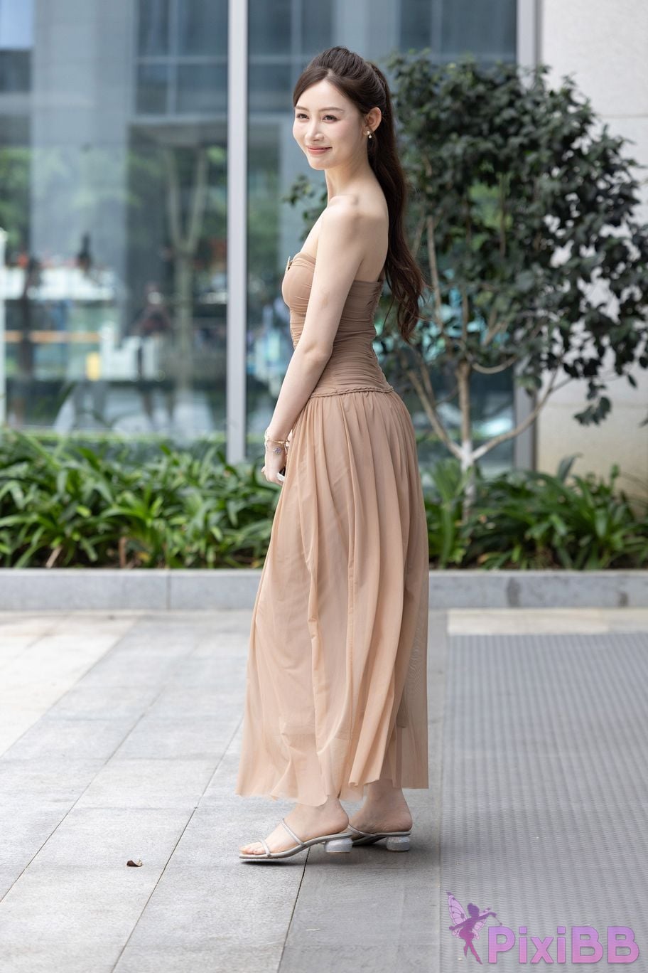 Featured Street Photography Works No.5547 Minmin goddess tube top gauze dress PixiBB.COM 149
