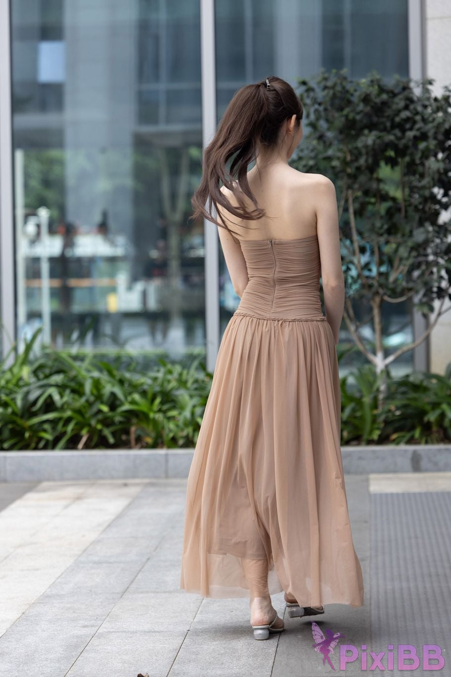 Featured Street Photography Works No.5547 Minmin goddess tube top gauze dress PixiBB.COM 150