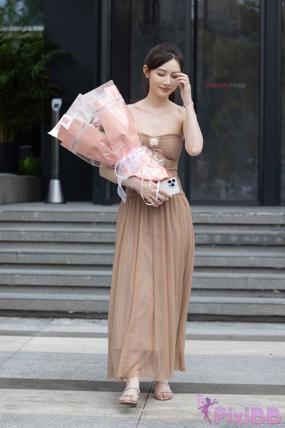 Featured Street Photography Works No.5547 Minmin goddess tube top gauze dress PixiBB.COM 329
