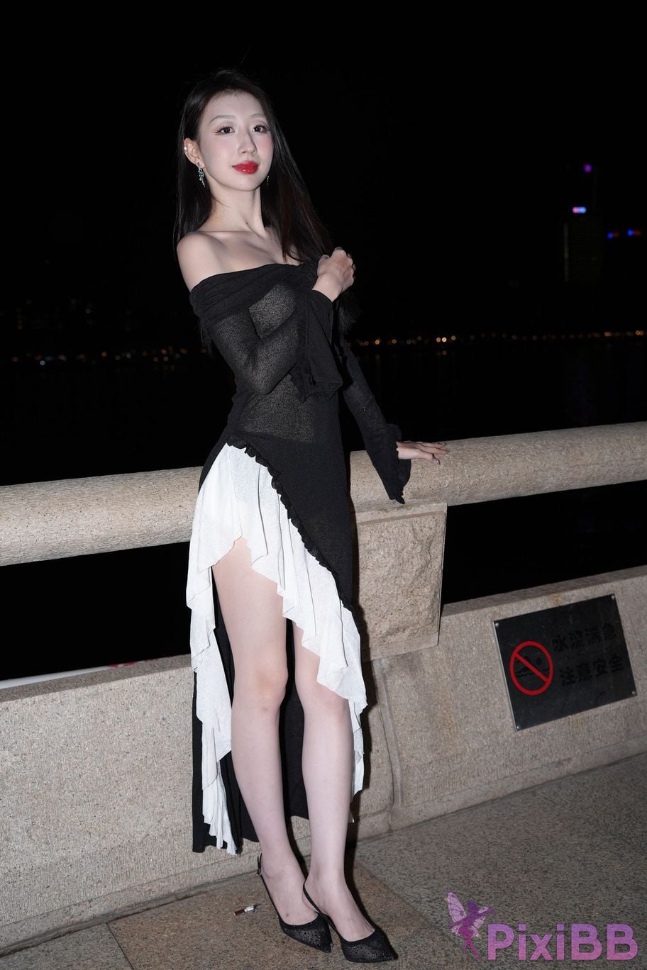 Featured Street Photography Works No.5550 Sexy black dress Xiao Le PixiBB.COM 012
