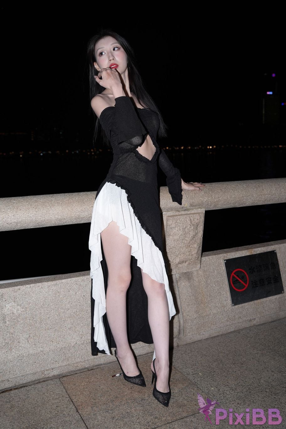Featured Street Photography Works No.5550 Sexy black dress Xiao Le PixiBB.COM 019