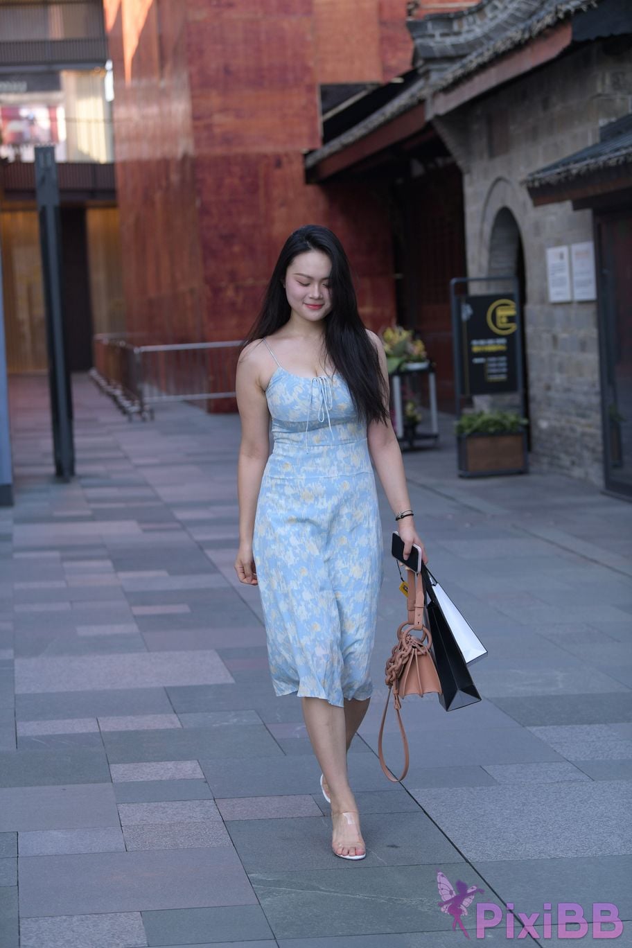 Featured Street Photography Works No.5565 Busty bestie PixiBB.COM 045