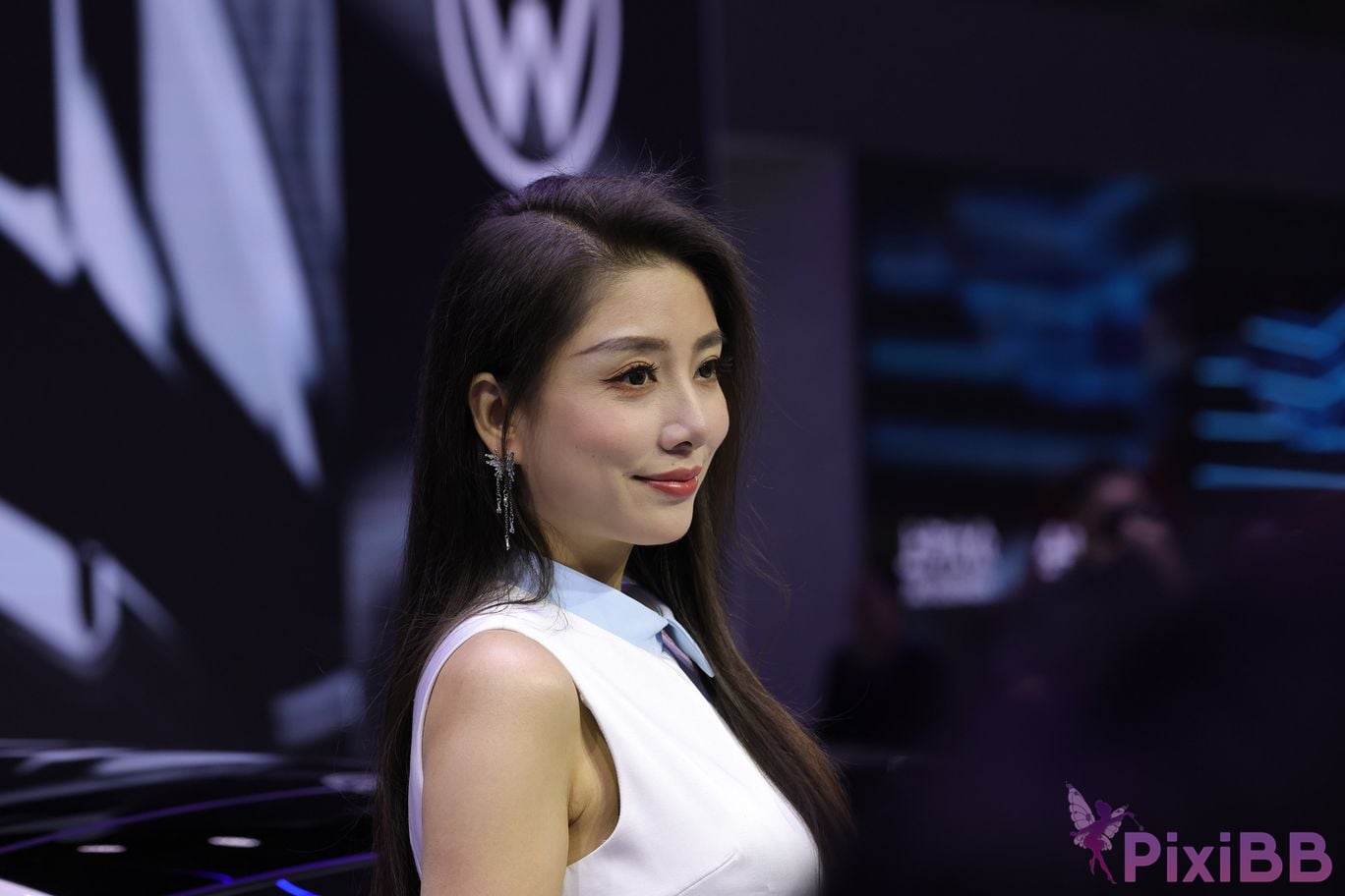 Featured Street Photography Works No.5566 Collection of models at Volkswagen booth PixiBB.COM 1296
