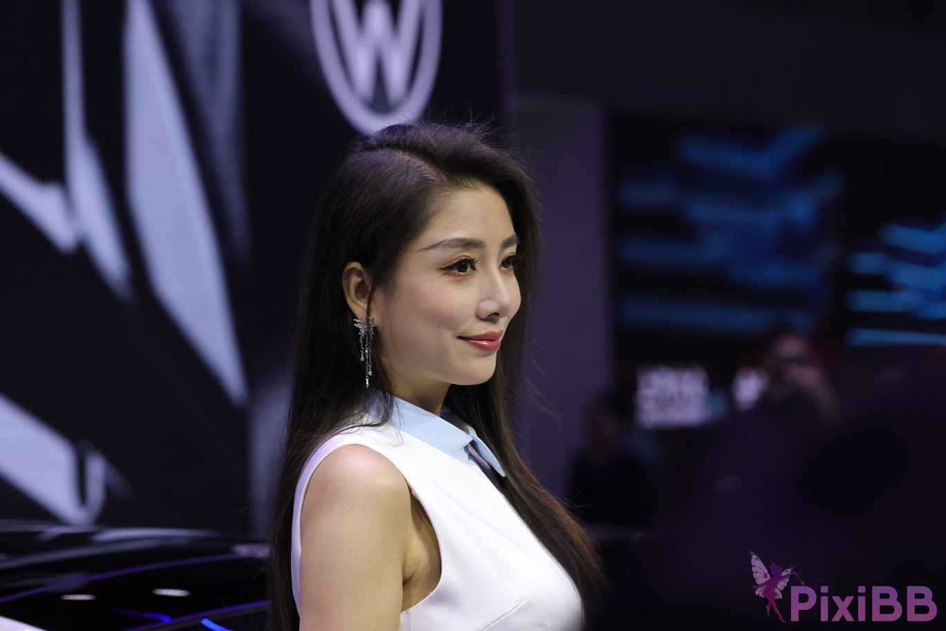 Featured Street Photography Works No.5566 Collection of models at Volkswagen booth PixiBB.COM 1299