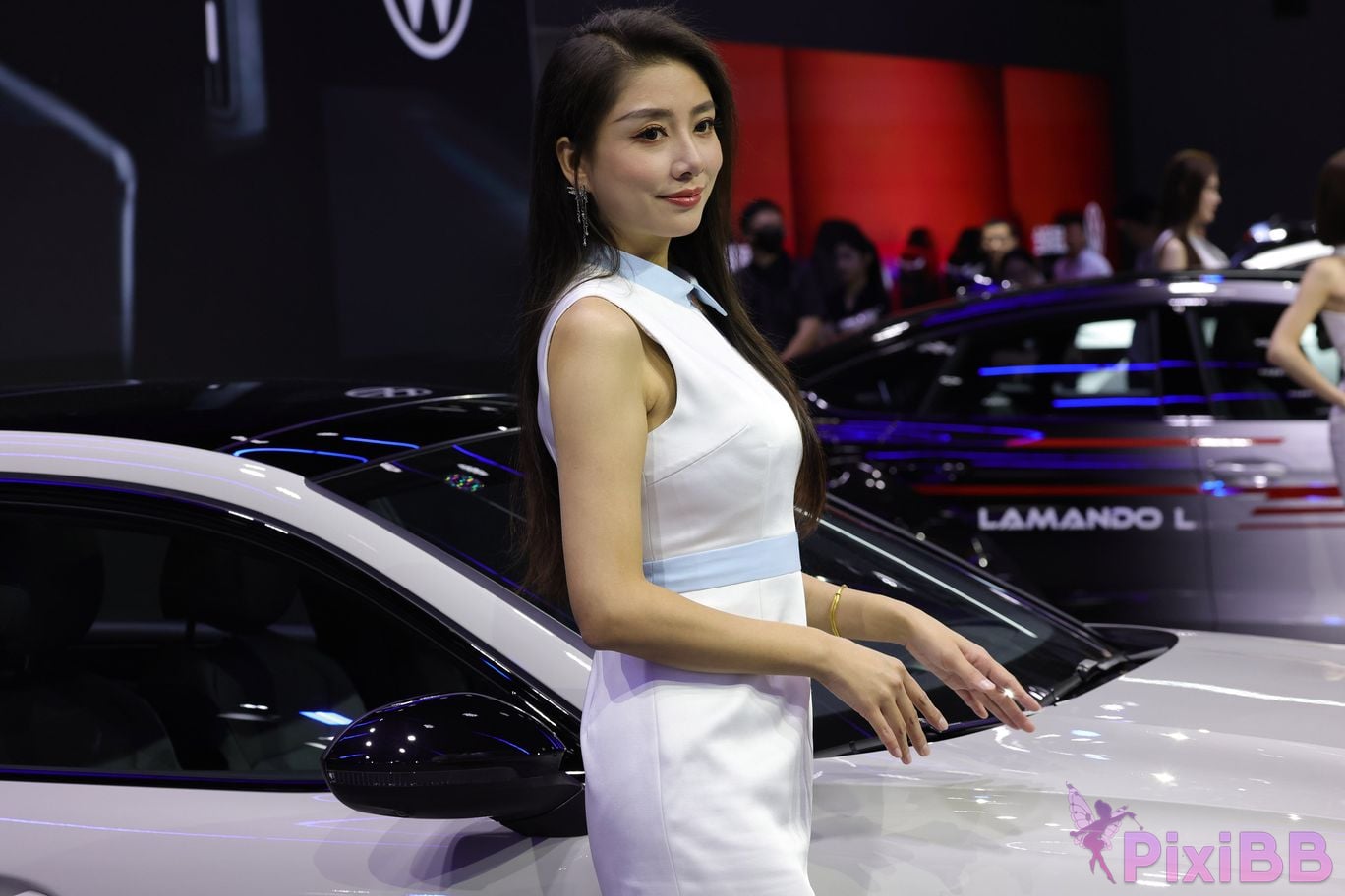 Featured Street Photography Works No.5566 Collection of models at Volkswagen booth PixiBB.COM 1354