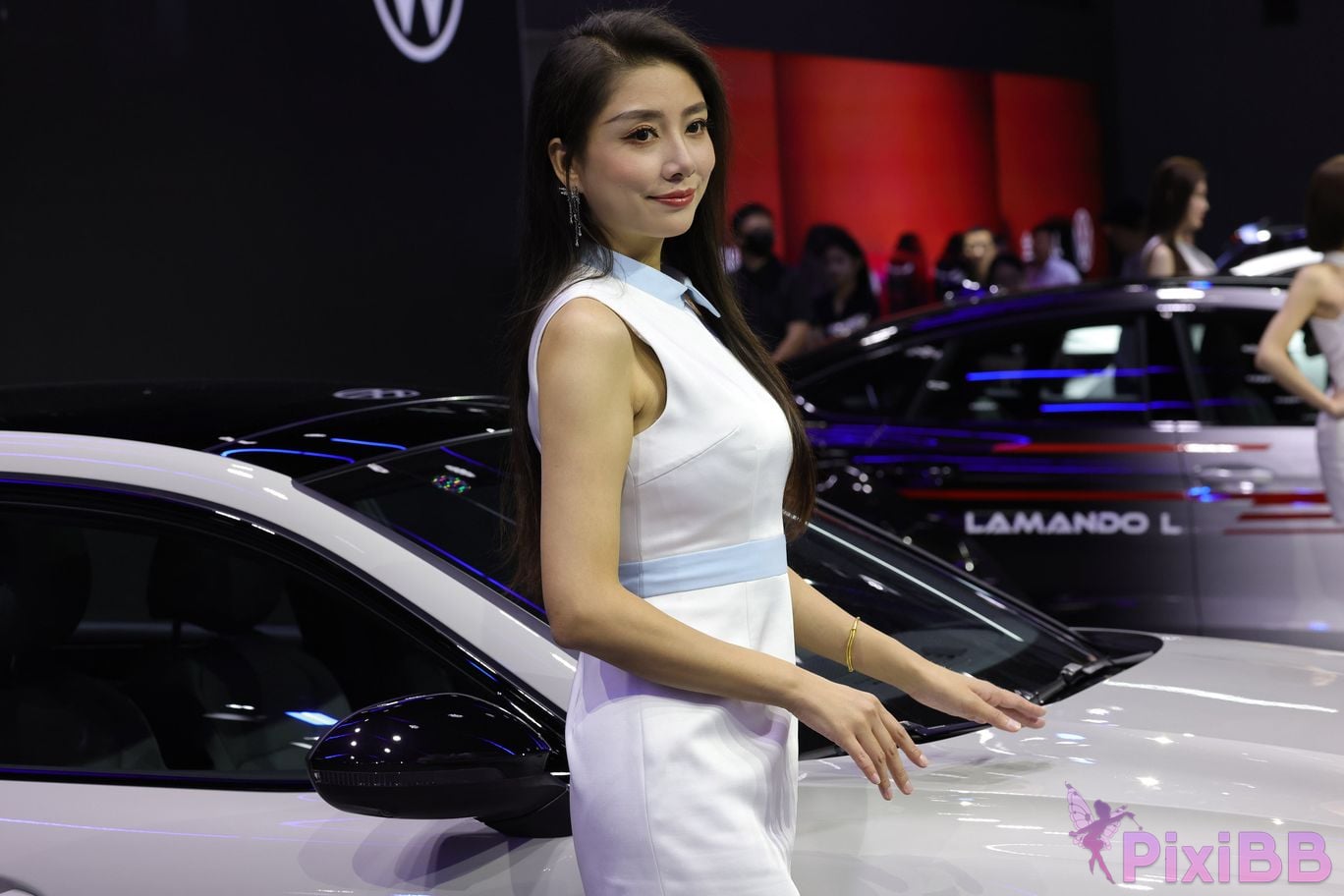 Featured Street Photography Works No.5566 Collection of models at Volkswagen booth PixiBB.COM 1358