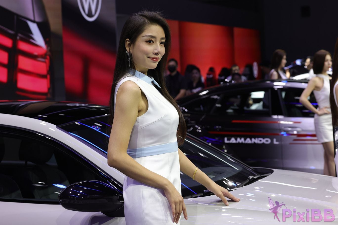 Featured Street Photography Works No.5566 Collection of models at Volkswagen booth PixiBB.COM 1370