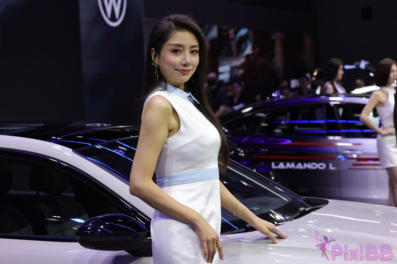 Featured Street Photography Works No.5566 Collection of models at Volkswagen booth PixiBB.COM 1385