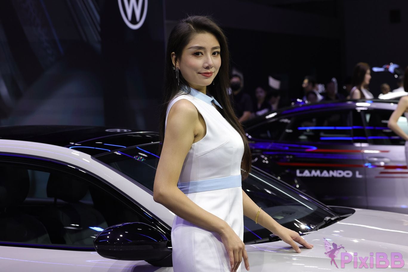 Featured Street Photography Works No.5566 Collection of models at Volkswagen booth PixiBB.COM 1389
