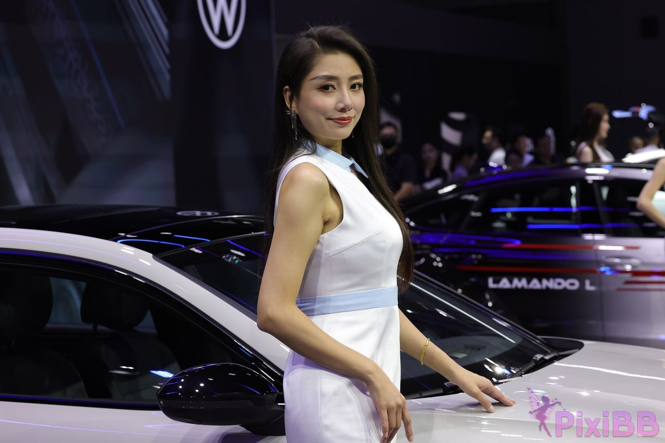 Featured Street Photography Works No.5566 Collection of models at Volkswagen booth PixiBB.COM 1394